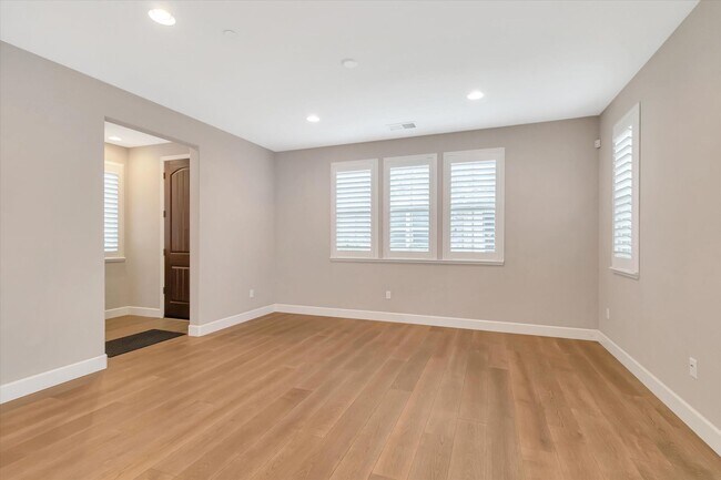 Building Photo - Wow! What a Great Home! Available Soon!