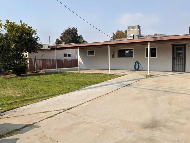 Building Photo - 8325 Fillmore Ave