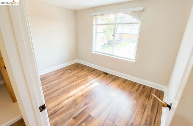 Building Photo - 2413 Santa Cruz Ct