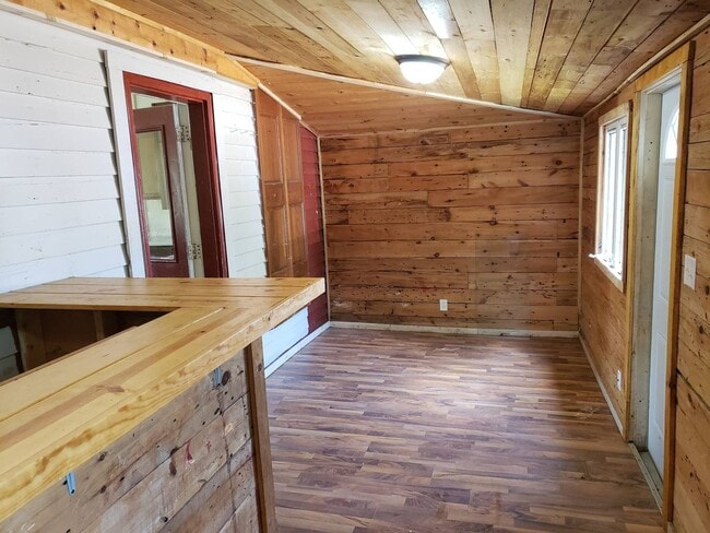 Building Photo - 1331 Grand Ave