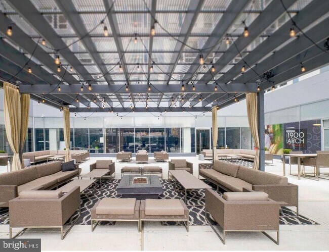 Building Photo - 1900 Arch St