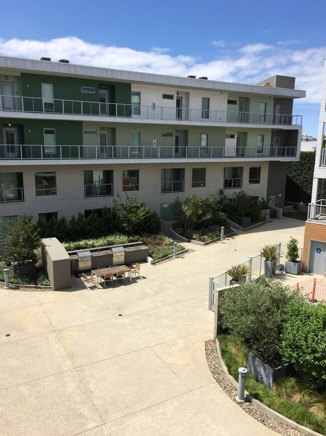 Building Photo - 11500 Tennessee Ave