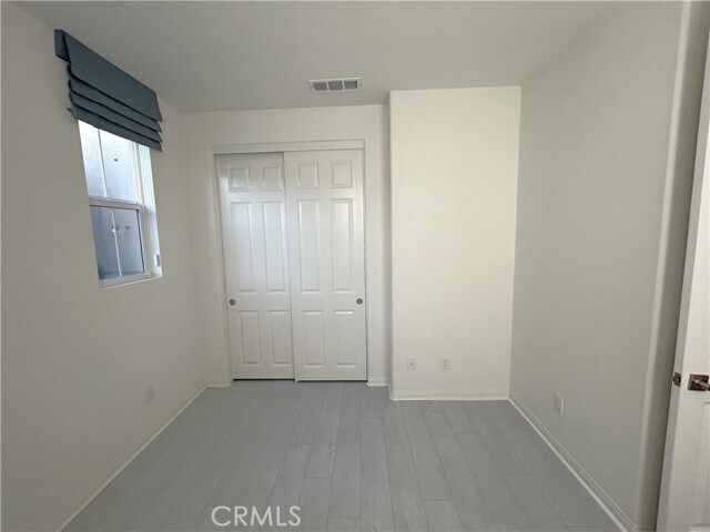 Building Photo - 16134 Paddock Ave