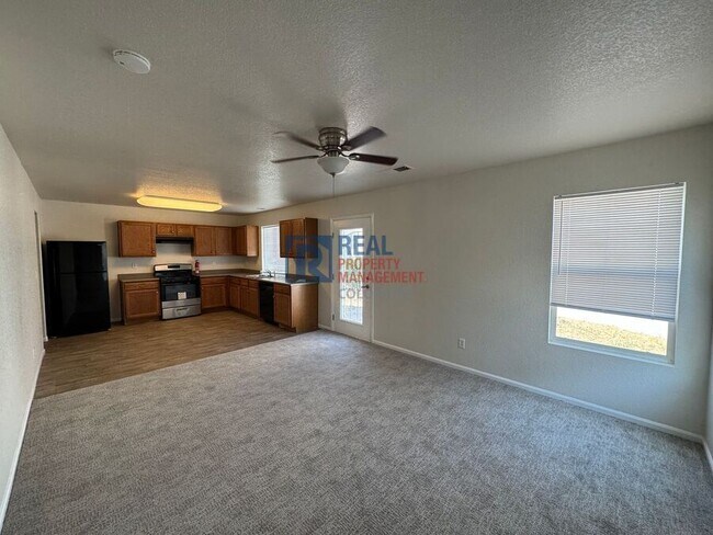 Building Photo - 18613 E Chaffee Pl