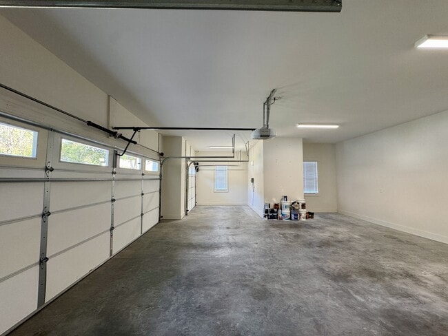 Building Photo - 243 Chuniloti Way