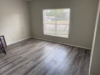 Building Photo - 2909 Bonham St