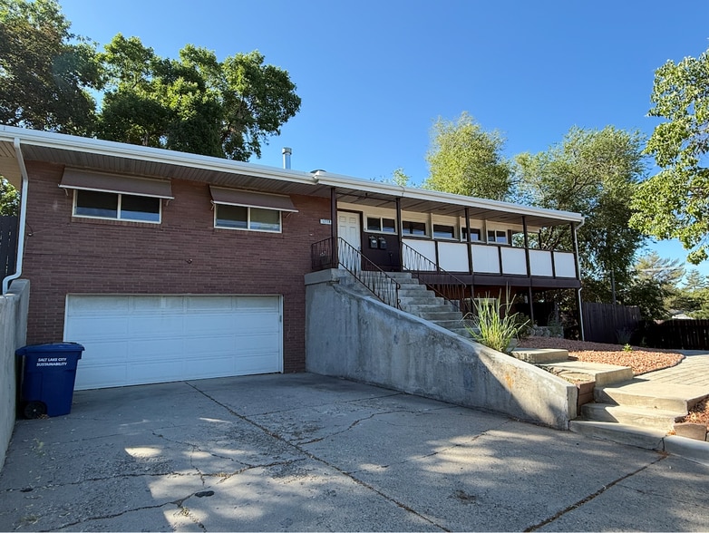 Building Photo - 1779 S Foothill Dr