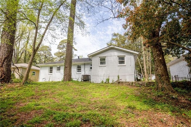 Building Photo - 2945 Belvedere Ln