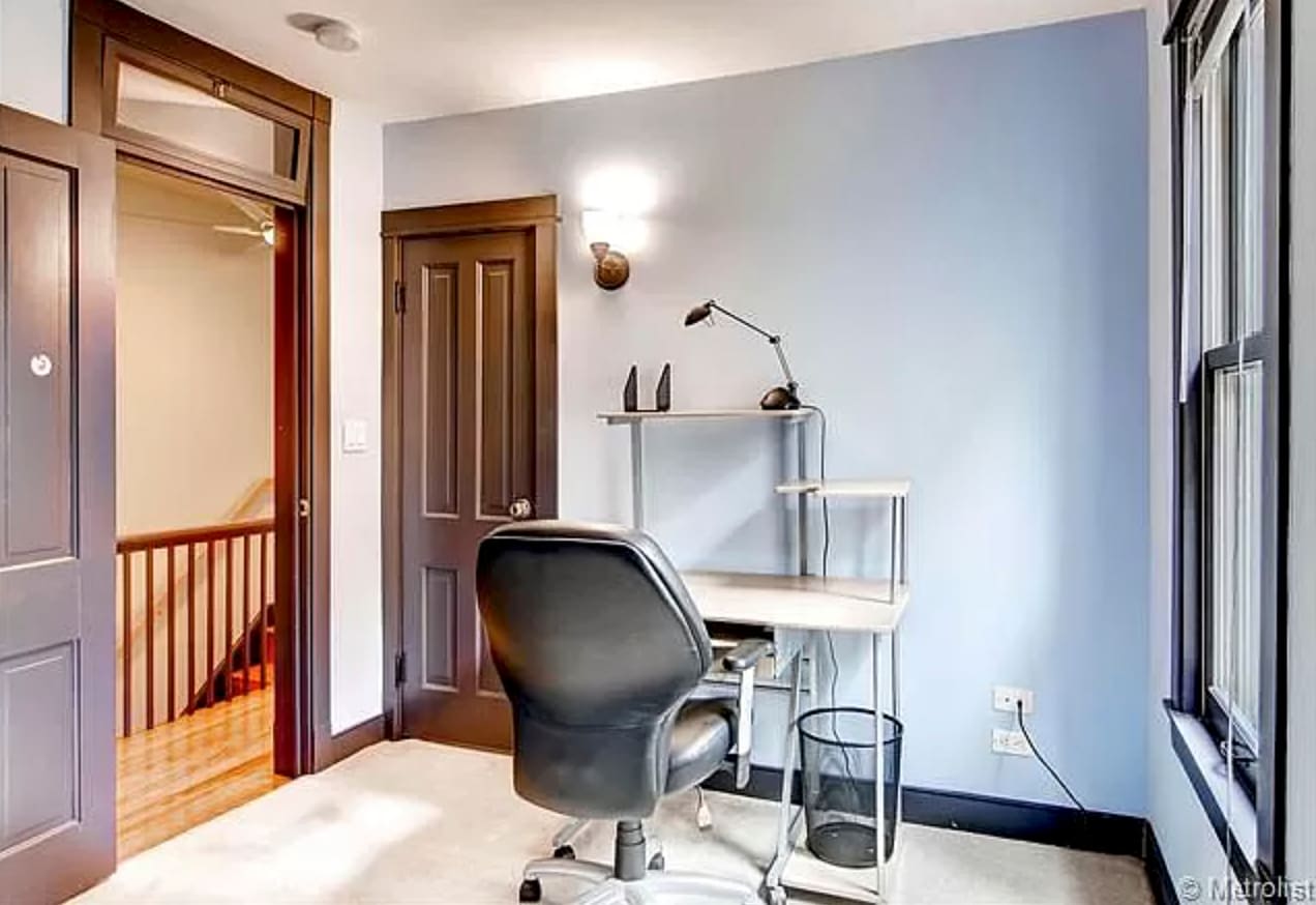 Room 2 - 1359 N Marion St