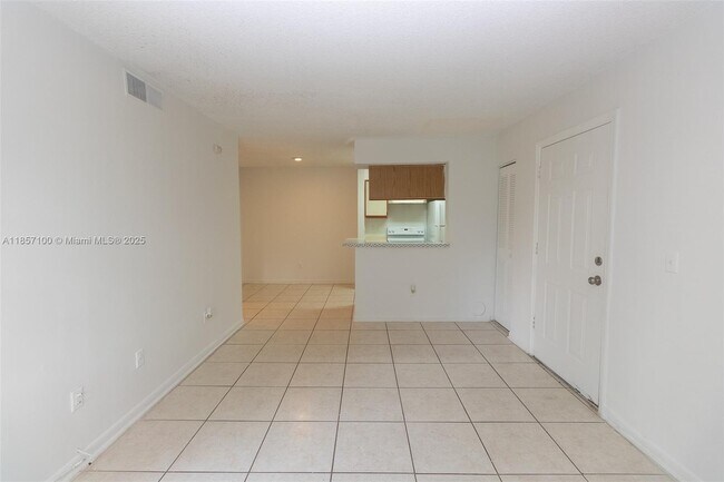 Building Photo - 1237 SW 46th Ave