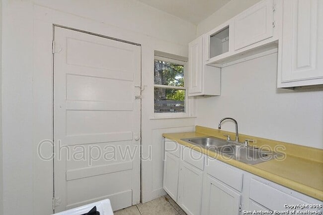 Building Photo - 308 Belmont