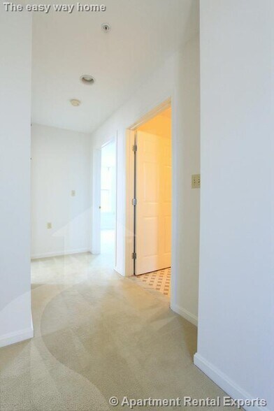 Building Photo - 632 Massachusetts Ave