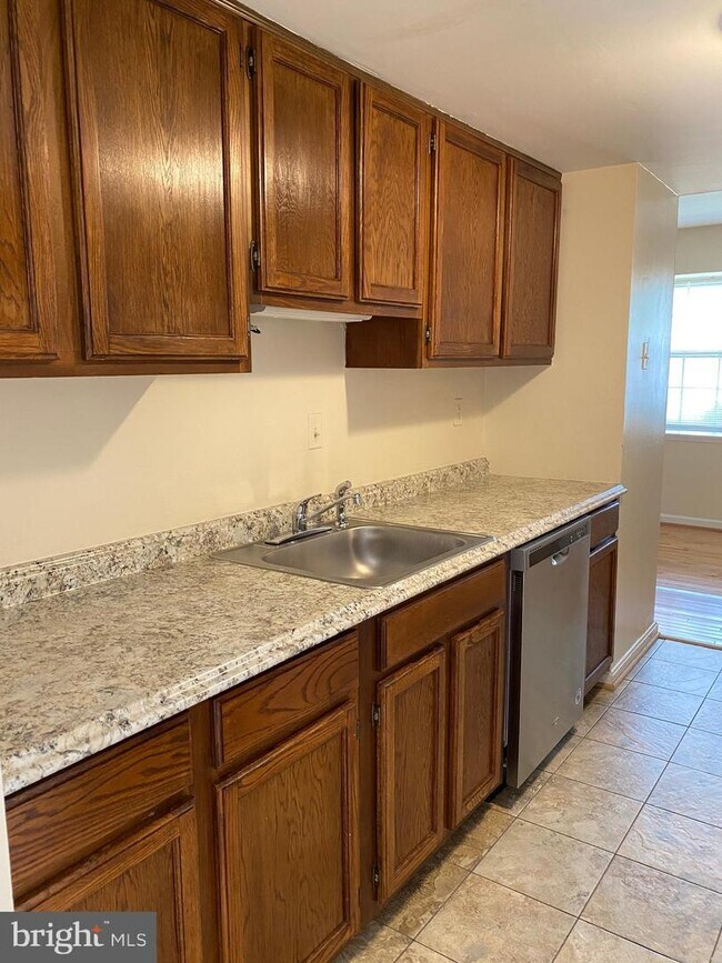 Building Photo - 2822 Hogan Ct