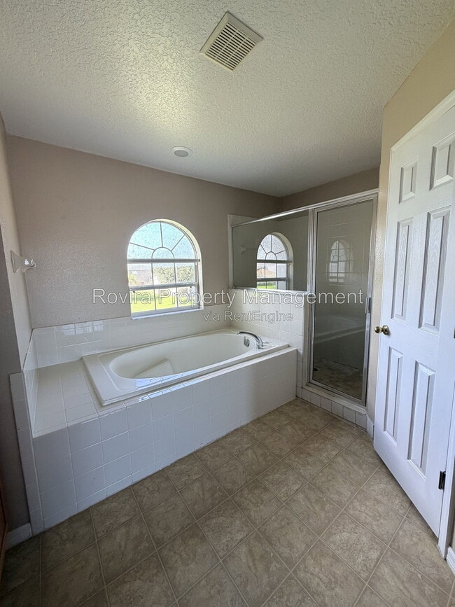 Building Photo - 2225 Rio Grande Canyon Loop