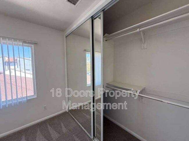 Building Photo - 1935 Felspar St