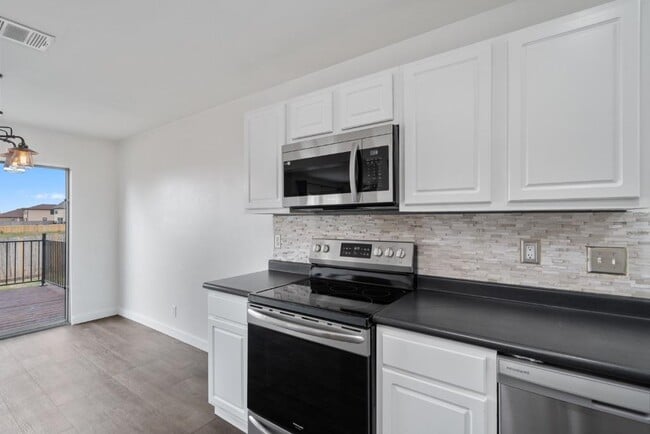 Primary Photo - 410 Tower Dr