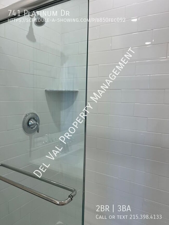 Building Photo - 741 Platinum Dr