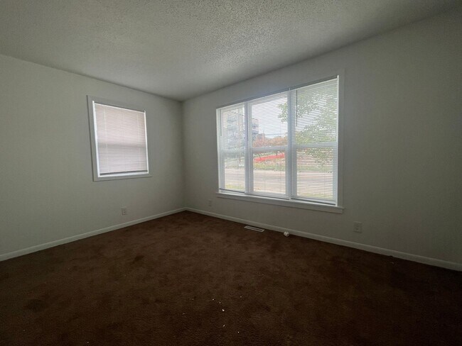 Building Photo - Check out this wonderful one-bedroom plus ...