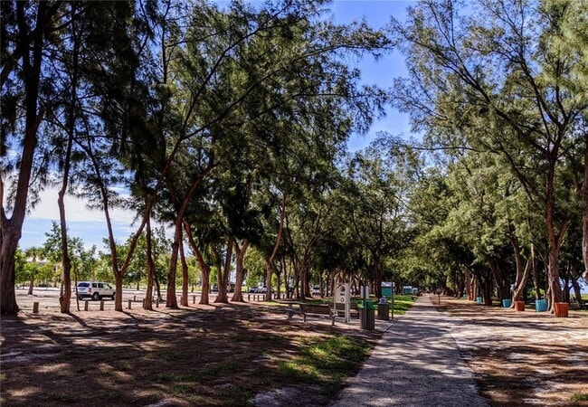 Building Photo - 5908 17th St W