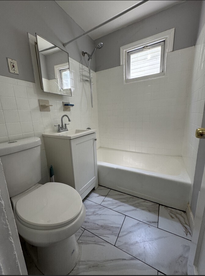Unit 2F - 344 Virginia Ave