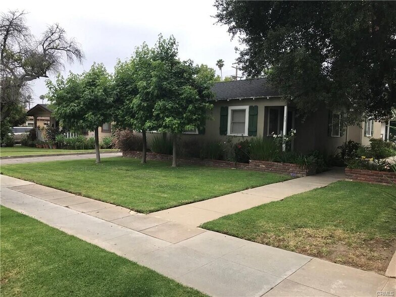 Building Photo - 81 N Greenwood Ave