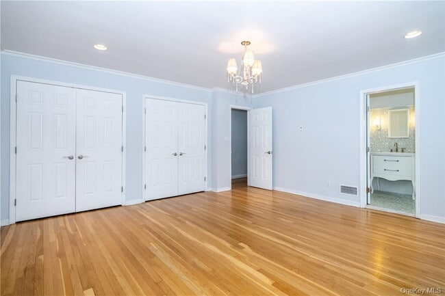 Building Photo - 14 Dimsdale Dr