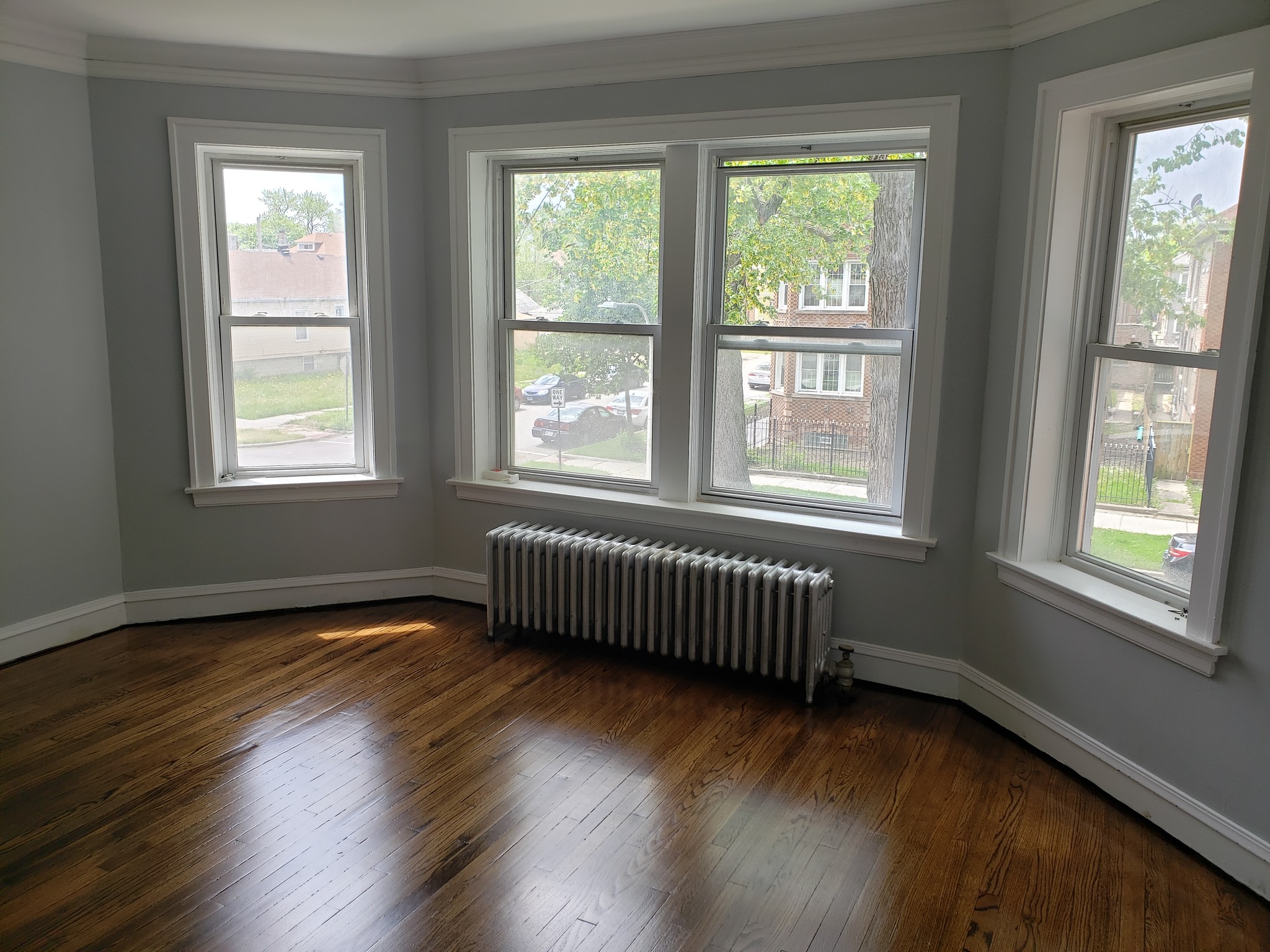 Living Room - 6757 S Artesian Ave