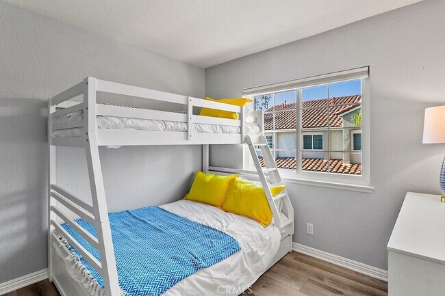 Building Photo - 11 Wild Horse Loop