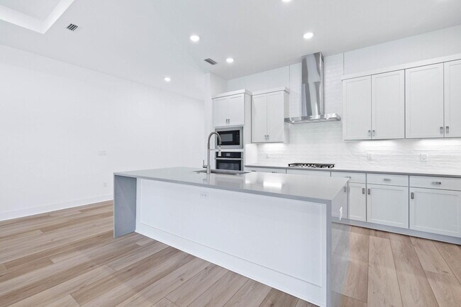 Building Photo - 2488 Pathways Drive