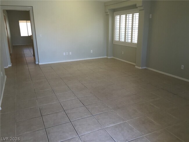 Building Photo - 4371 Mesa Hill Dr