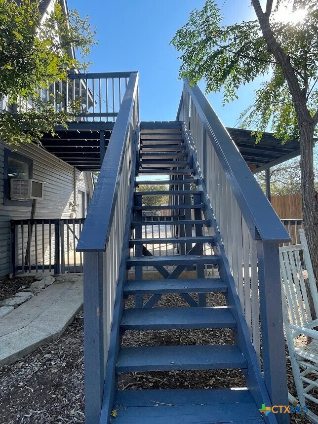 Building Photo - 1522 Cattail