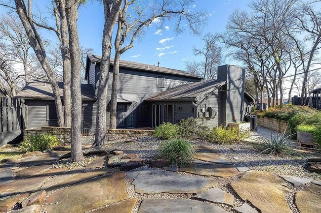 Building Photo - 6106 Cherrylawn Cir