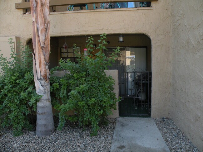 Entrance from back patio. - 5300 E Waverly Dr