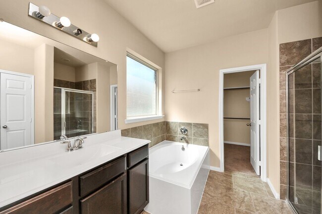 Building Photo - 3003 Emily Vista Ln