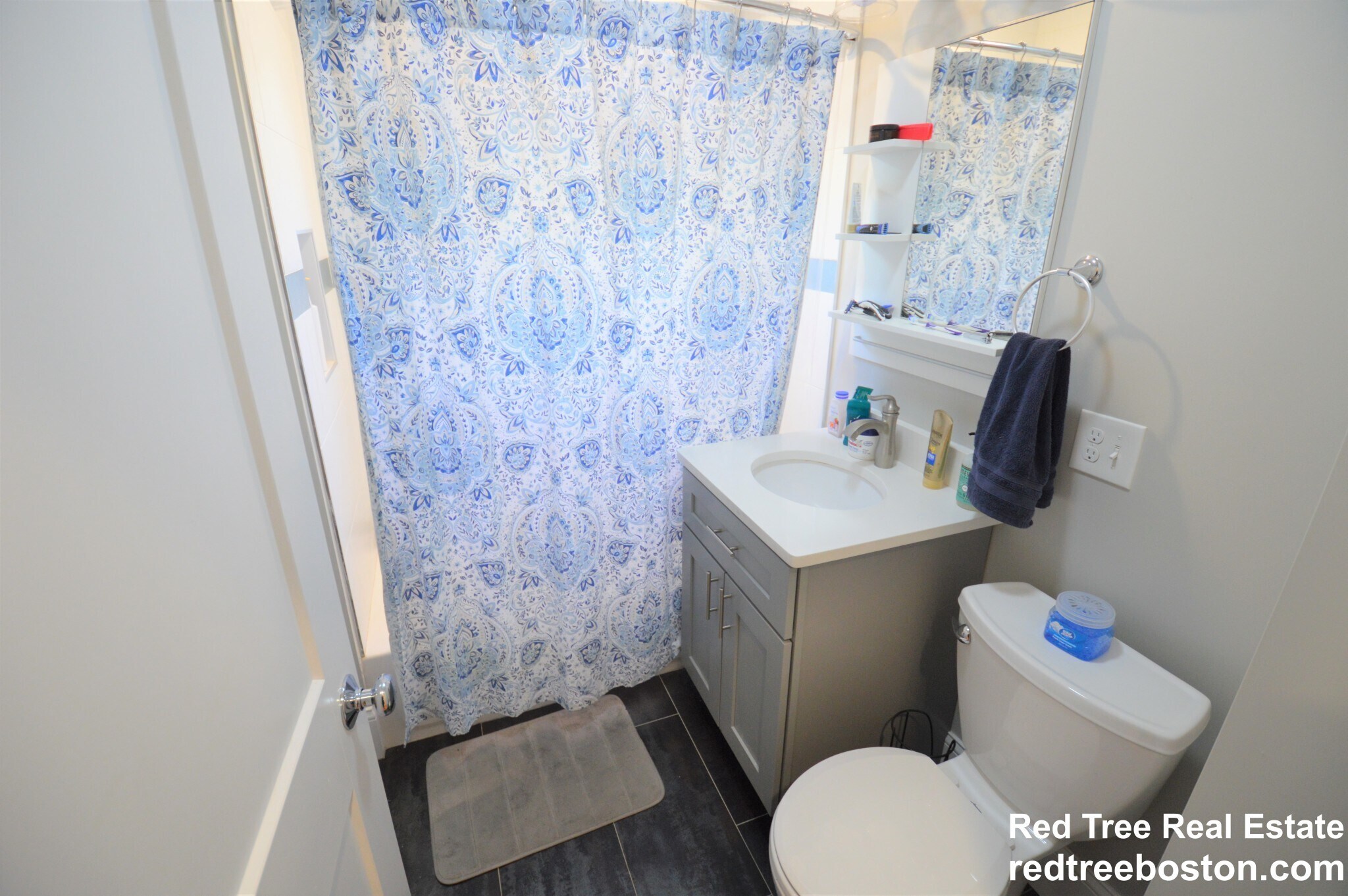 Building Photo - 394 Centre St