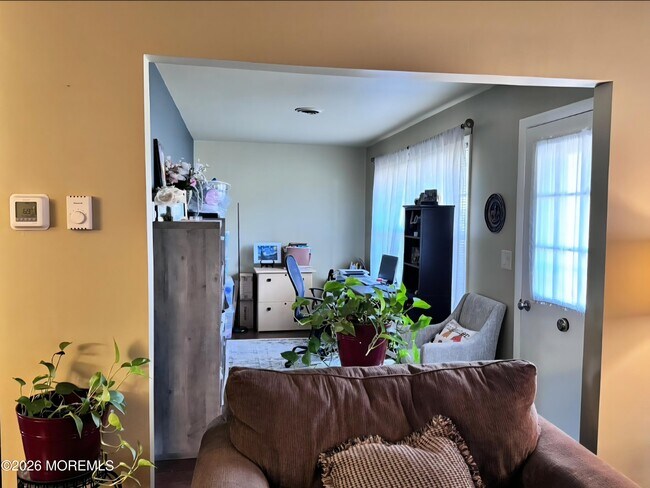 Building Photo - 43 D Sterling St