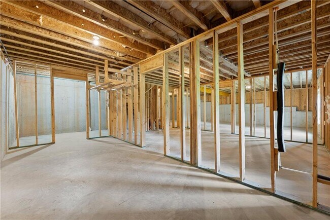Building Photo - 6292 Gaines Ferry Rd