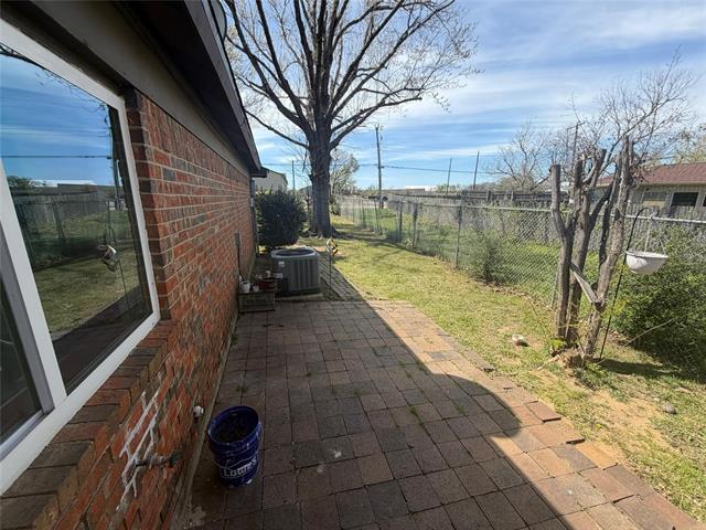 Building Photo - 5415 Queen Ct