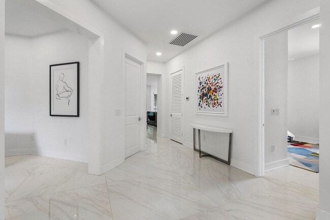 Building Photo - 7587 Old Thyme Ct