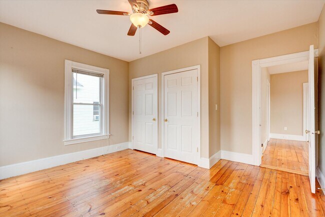 Building Photo - 475 Rimmon St