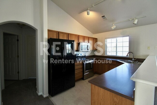 Building Photo - 3242 E 103rd Dr