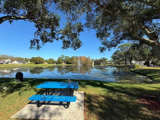 Building Photo - 1020 Black Willow Dr