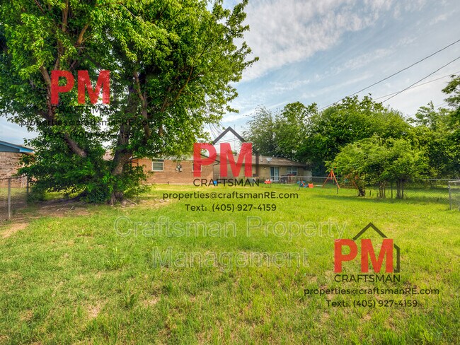 Building Photo - 132 NW 80th St