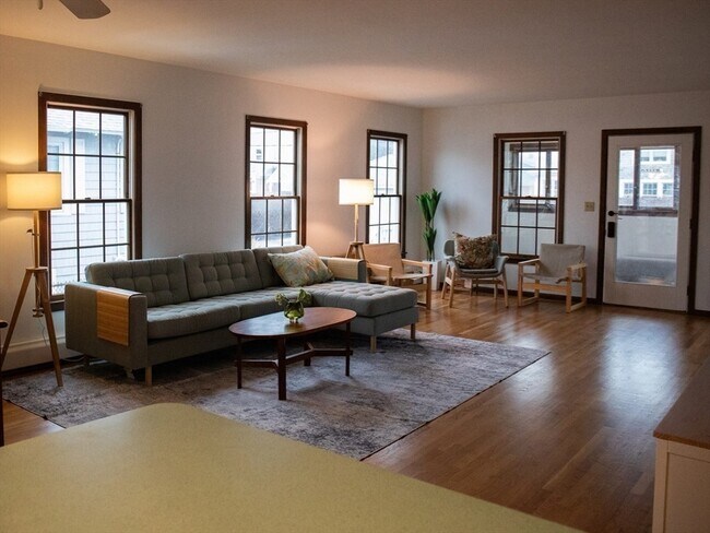 Building Photo - 23 Gunrock Ave