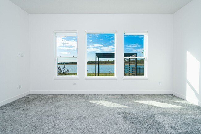 Building Photo - Luxurious Solar Powered 4 Bedroom, 3 Bath ...