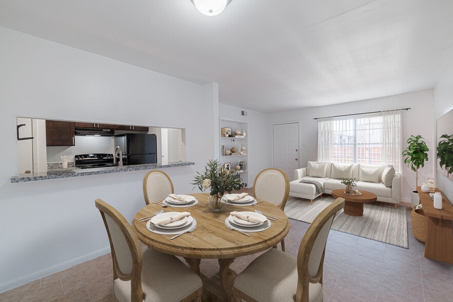 Building Photo - Imperial Chase