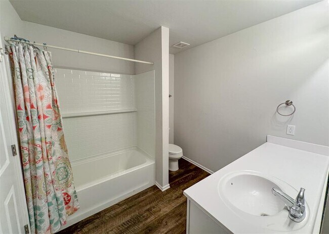 Building Photo - 1109 S Appaloosa Ln