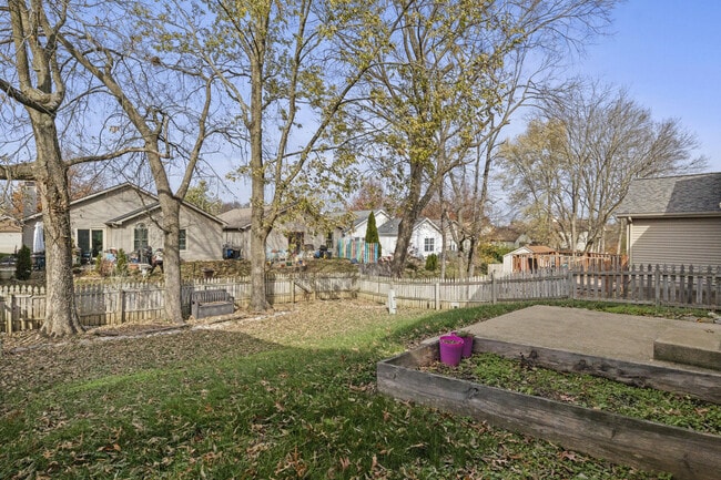 Building Photo - 881 Revere Run Dr