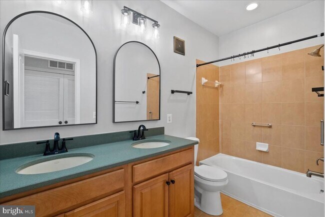 Building Photo - 12432 Liberty Bridge Rd