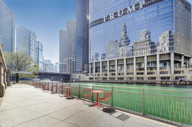 Building Photo - 401 N Wabash Ave